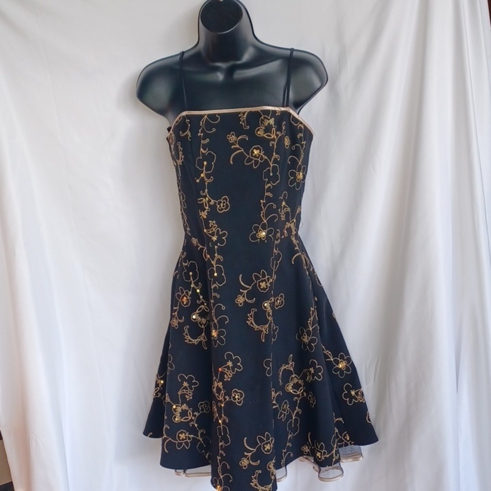 STEPPIN OUT FLORAL VINTAGE DRESS 70s, black & gold, sequin, 37" L, 19"PTP